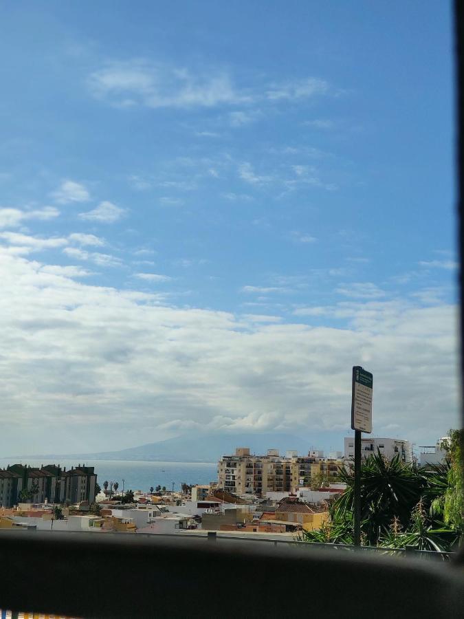 Sea View Apartment Malaga Luaran gambar